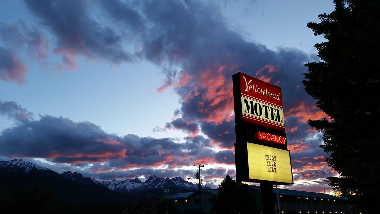 Yellowhead Motel Valemount Exterior photo